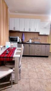 ApartmentDanny - 3hvězdičkové hotely ve městě Chisarja