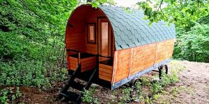 Tentes de luxe Gite de groupe nature proche Nancy : photos des chambres