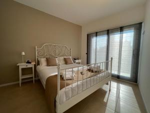 Alexandras Sunset Apartment