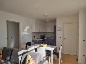 Sunny Sky Punta Skala, see view, 75 m to the beach