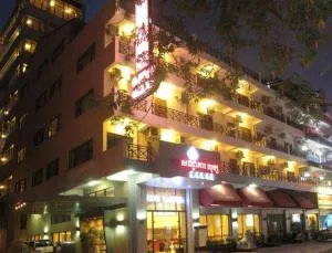 Lux Riverside Hotel & Apartment - Phumĭ Barach
