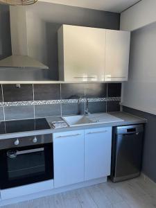 Appartements Le Niel - Spacieux - WIFI - Parking gratuit 19h-7h : photos des chambres