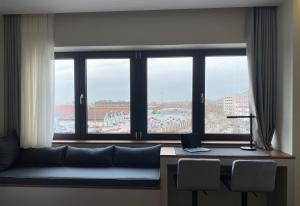 Celestial Luxury SKG Port