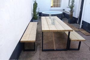 Huge 5 bed Grade II listed home in heart of town