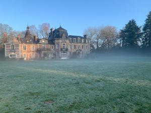 Sejours chez l'habitant Le chateau de bertreville st ouen : photos des chambres