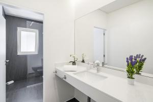 Villa Canavial by Villa Plus