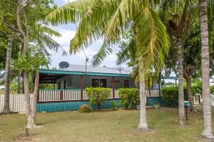 Ludbrookes - Nelly Bay