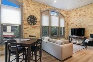 Golden Lofts Unit 4 Downtown Traverse City 2BD 2BA - Cherry Bend