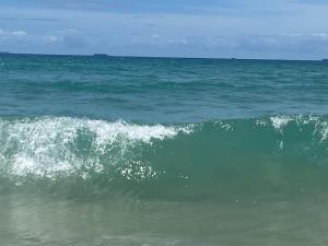 BEACH Luxury Upmarket 2B 2B OCEAN VIEWS 250m to BUDDINA BEACH!
