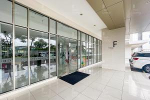 RedLiving Apartemen Springlake Summarecon - Novi Rooms Tower Freesia