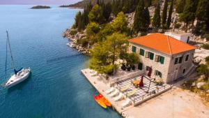 Adriatic Sunrise - Beach House 
