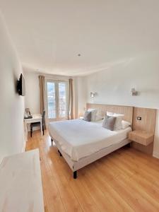 Hotels Hotel Les Deux Coteaux : photos des chambres