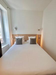 Hotels Hotel Les Deux Coteaux : photos des chambres