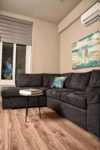 Wisdom Residence Luxury Apartments at Plaka