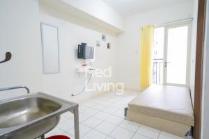 RedLiving Podomoro Golf View Apartemen - Skyland Tower Balsa