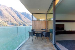 [Lakefront Apartment] Private Parking and Pool