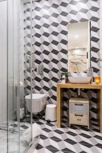 Vintage Luxury House