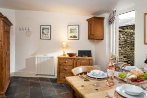 Honey Cottage
