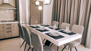 IRINI. seaview - beach - pool - privacy