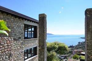 Lemon Garden Retreat