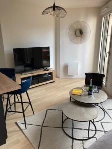 Appartements Nice and quiet 40m in Courbevoie : photos des chambres