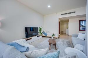 New sea view Rimal 2BD in front of the beach