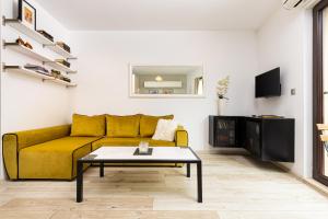 Luxury Central Apartment