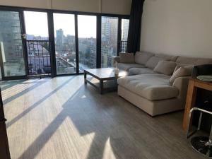 Long Term Rental - Beautiful Apt City center Free Parking