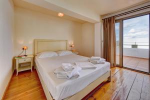 Mourtzanakis Residence Traditional Eco Hotel in Achlada