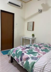Minimalist Cozy Home (RJ Prima 2 - UniSZA, UMT)