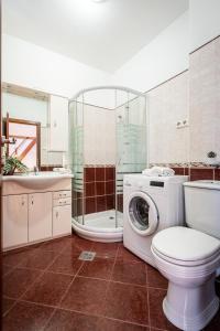 Beautiful and bright apartment