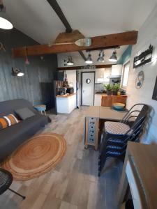 Maisons de vacances Gite LA CABANE SUBSOLI Cassy 3 etoiles : photos des chambres