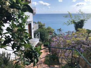 Appartamento in Villa con accesso al mare, vista mozzafiato