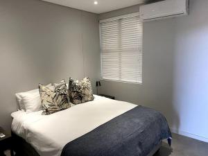 Upmarket Modern 1 Bedroom Apartment