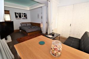 Stunning view private terrace studio @Panormou Metro.