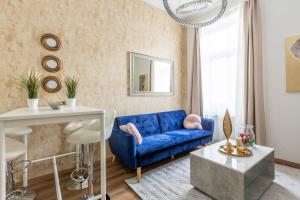 Explore Budapest from a Luxurious Cozy Apartment