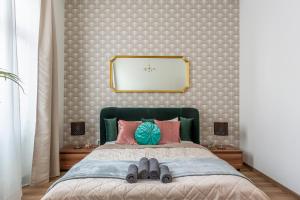 Explore Budapest from a Luxurious Cozy Apartment