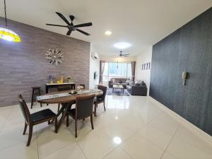 Crest Residence Klcc Bukit Bintang by Sarahs Lodge