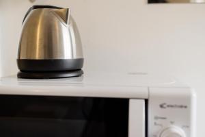 Il Gattino di Sanremo 2 - camera centro e stazione del treno