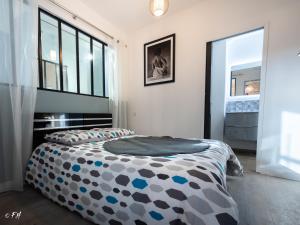 Appartements LE VIEUX LAVAL : photos des chambres