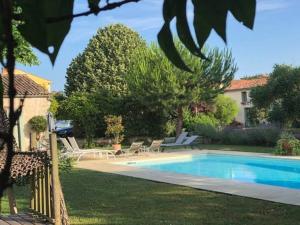gîte 2 à 4 personnes - SPA, Sauna, piscine chauffée à partager