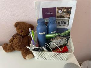 Karibu Cottage near the airport