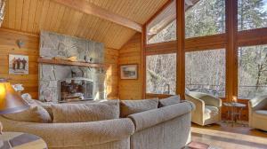 Clear Creek Cabin - Meredith Lodging