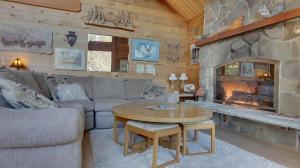 Clear Creek Cabin - Meredith Lodging
