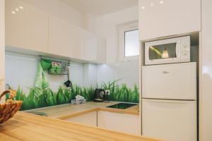 Central Old City Apartment