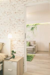 Central Old City Apartment