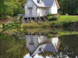 Maisons de vacances Gite Clairefontaine-en-Yvelines, 3 pieces, 5 personnes - FR-1-527-8 : photos des chambres