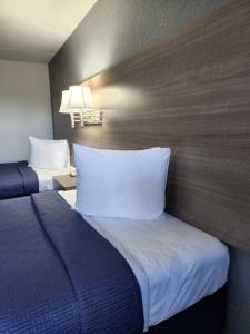 Drakes Creek Inn - formerly The Relax Inn