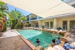 Sails on Horseshoe Apartment 6