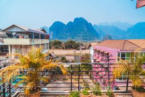 Vang Vieng Sunset Guesthouse & Restaurant